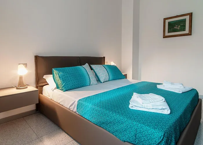 Blue House - Downtown Apartment Como